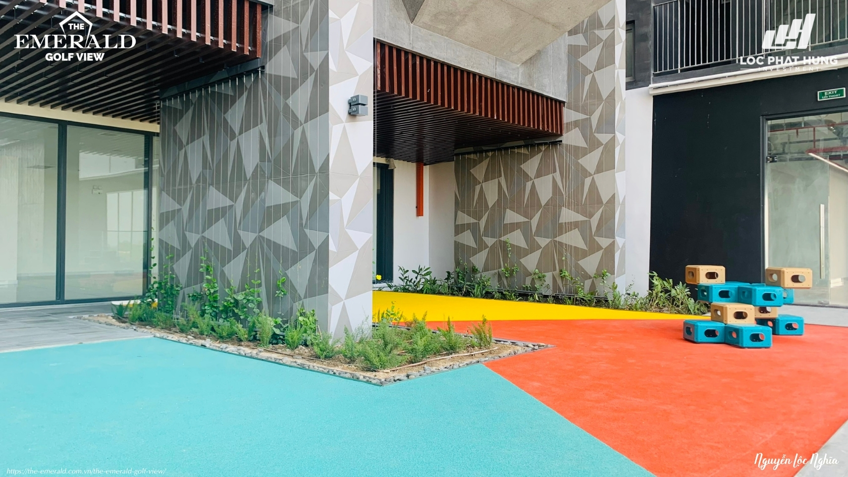 Khu Vực Vui Chơi Ngoài Trời The Emerald Golf View 